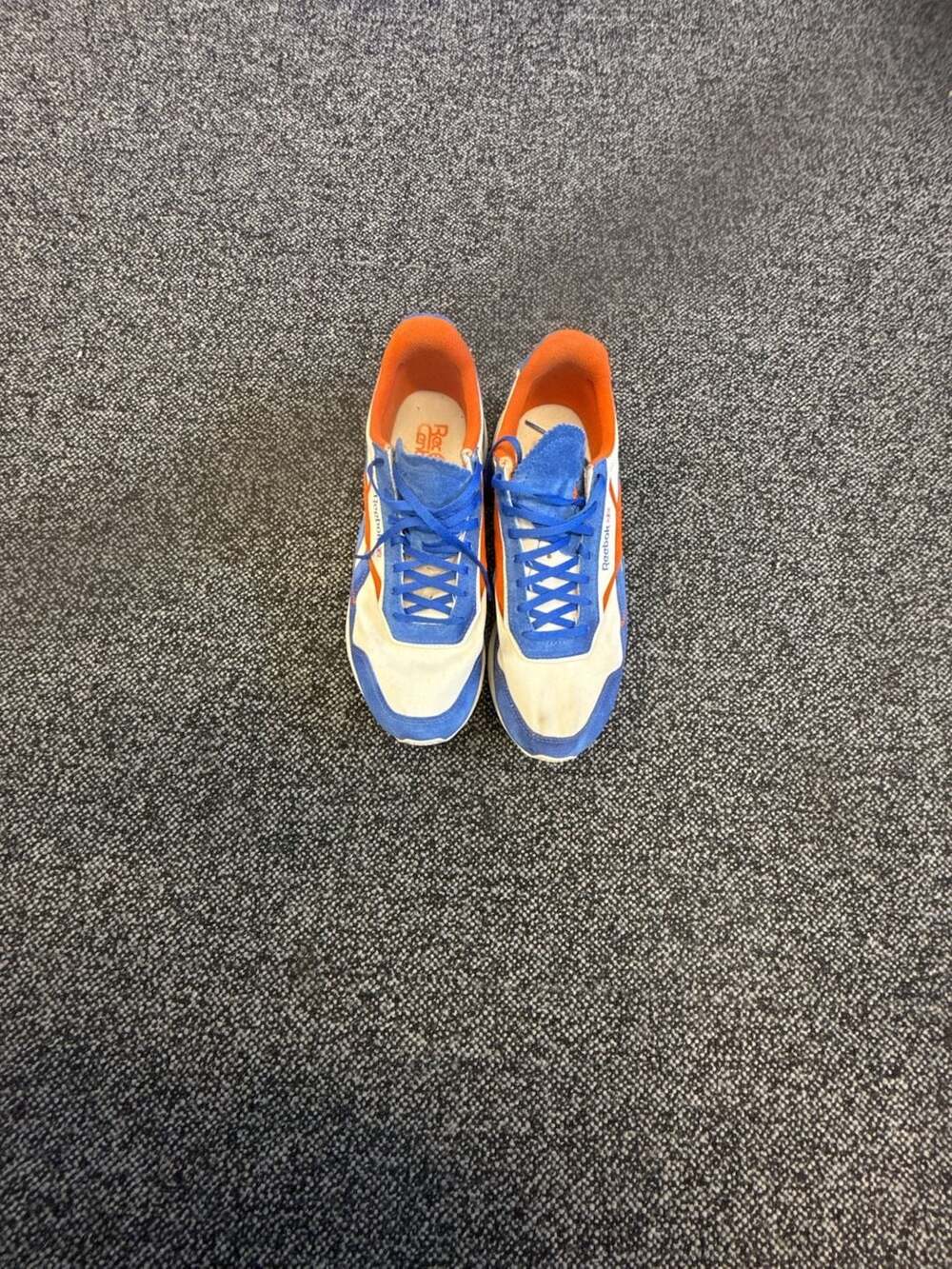 Reebok Classic Leather Legacy AZ Size 9.5 White Blue Orange Sneakers